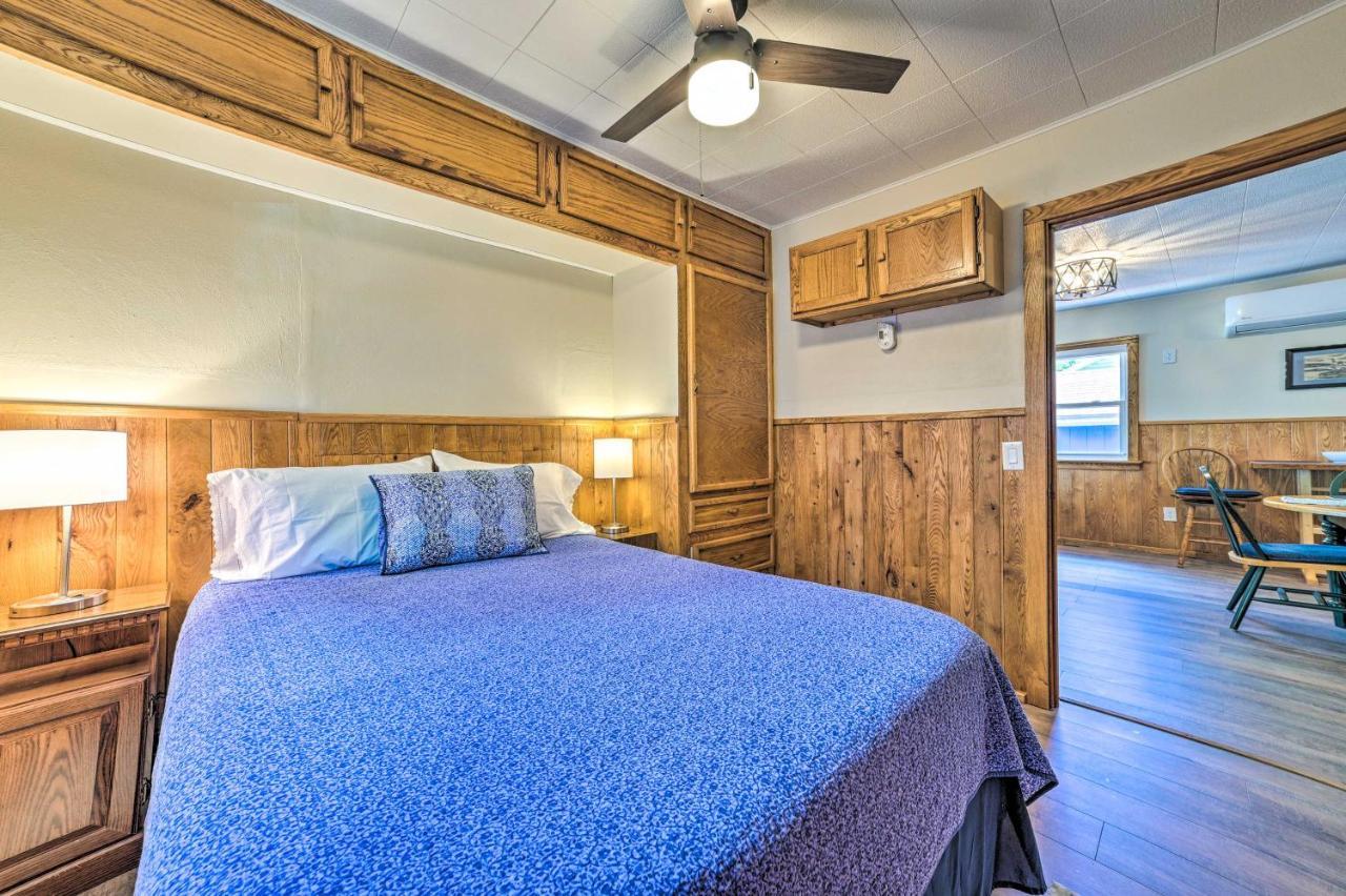East Tawas Lakefront Getaway With Kayaks And Deck Kültér fotó